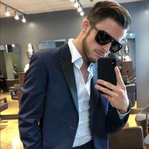 Meet your Posher, Donnie